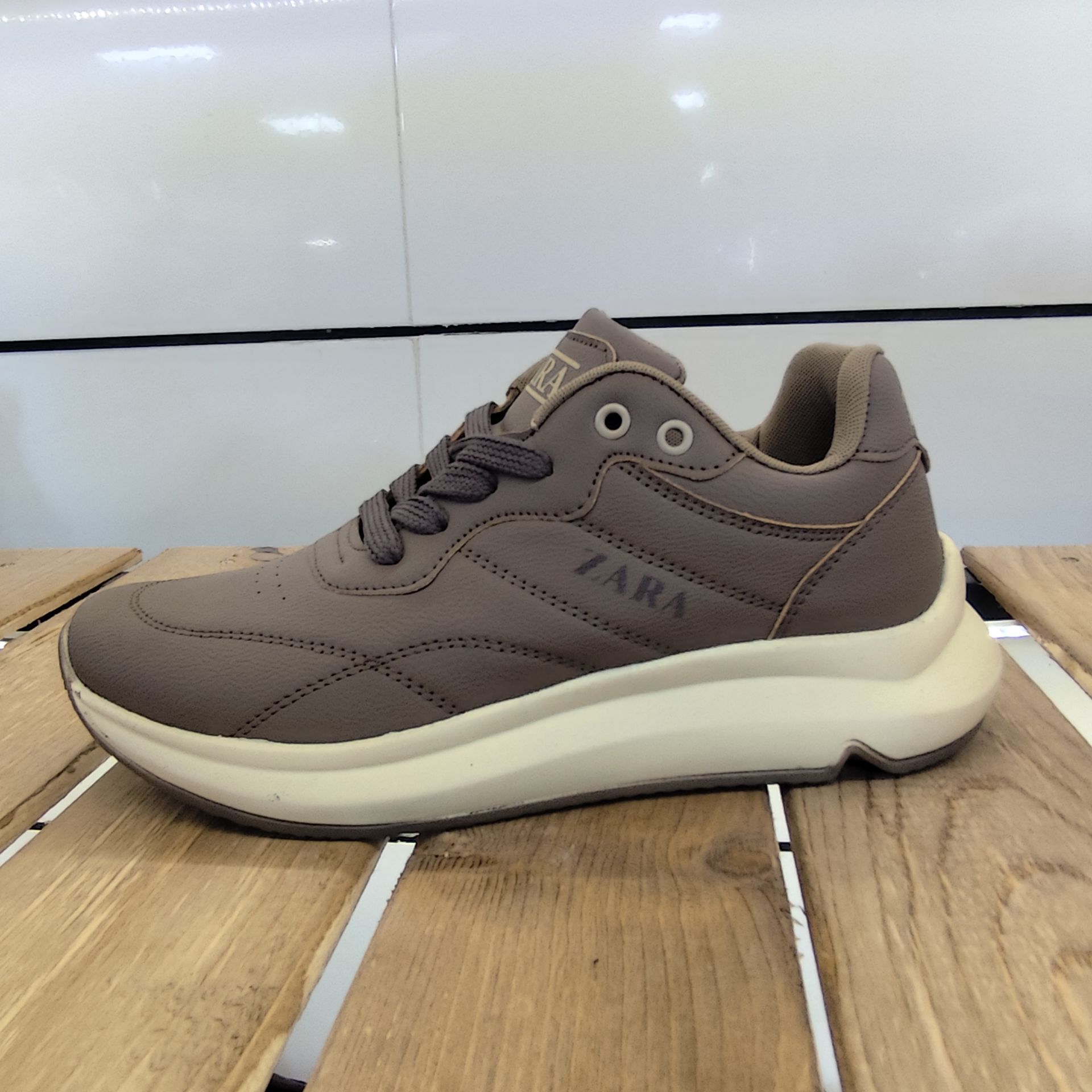 (502846) کتونی زنانه زارا