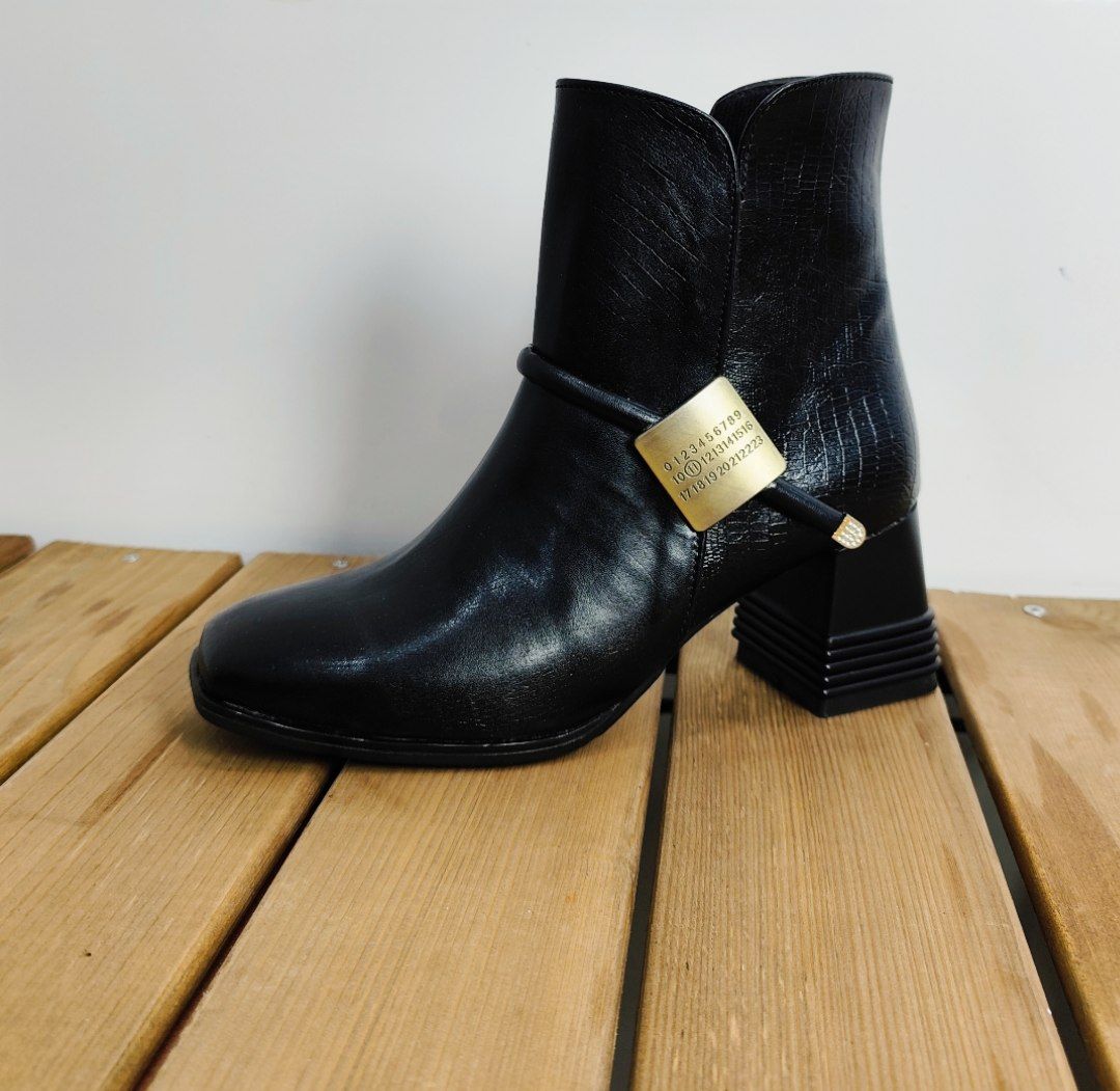 (502174) بوت زنانه پاشنه 7 سانت