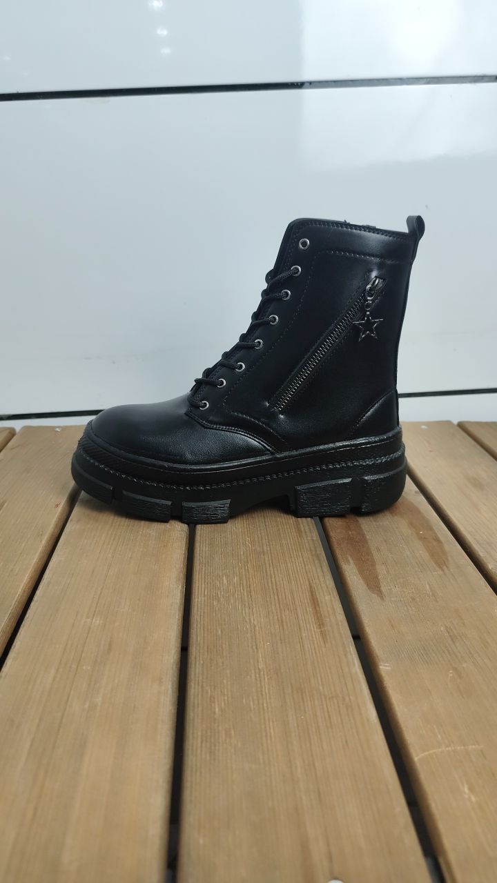 (502111) بوت ستاره دار