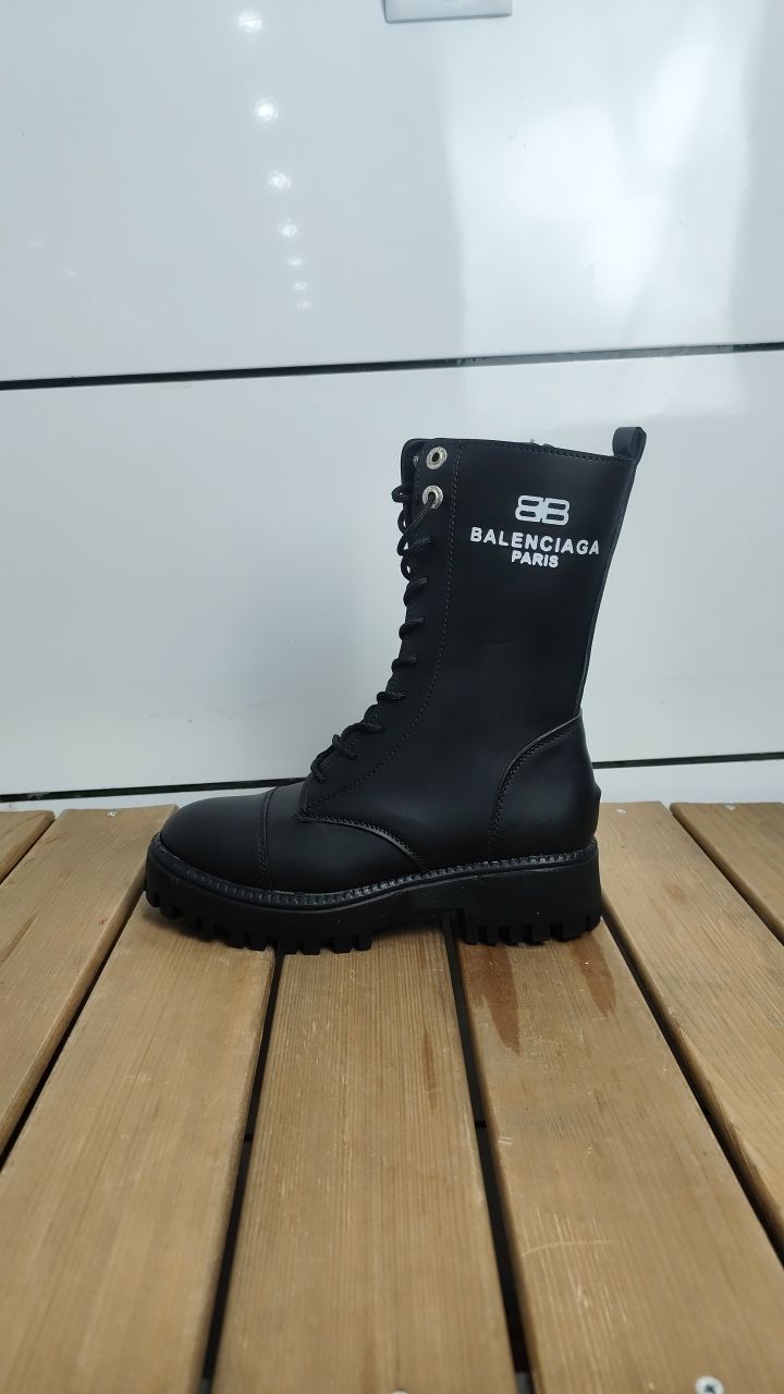 (502641) بوت بالنسیاگا