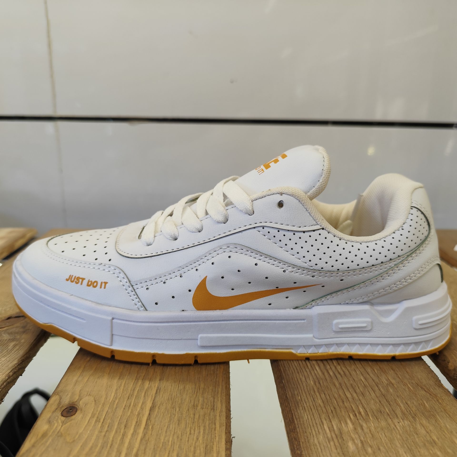 (503572)  NIKE JUST DO IT