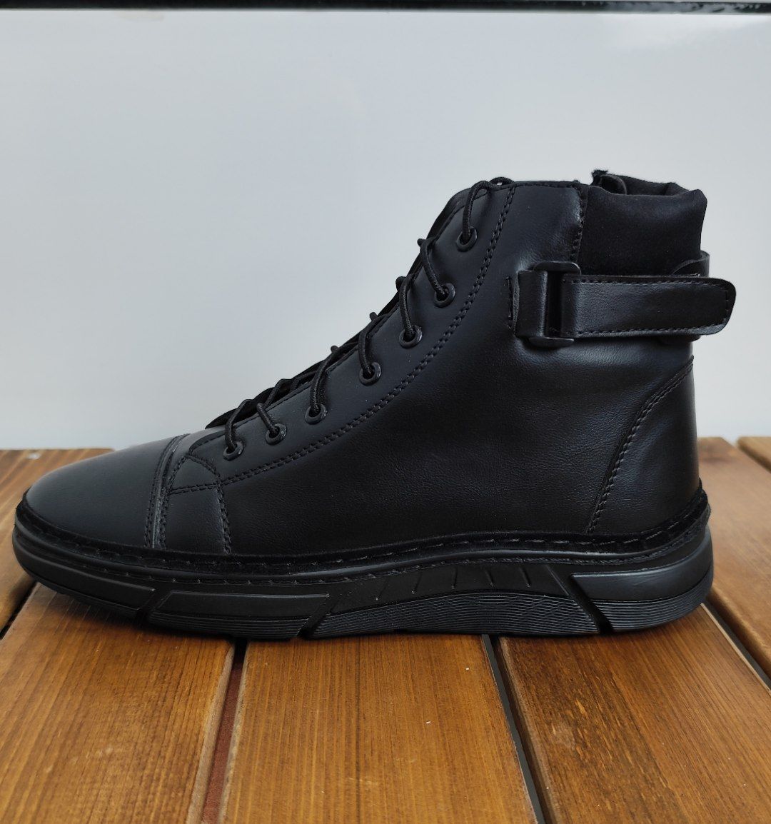 (502095) بوت مردانه ورساچی